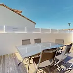 Le Repos De La 900 M 생 질 크루아 드 비