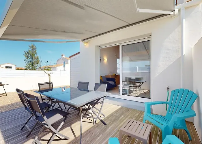 بيت للعطل Le Repos De La 900 M *